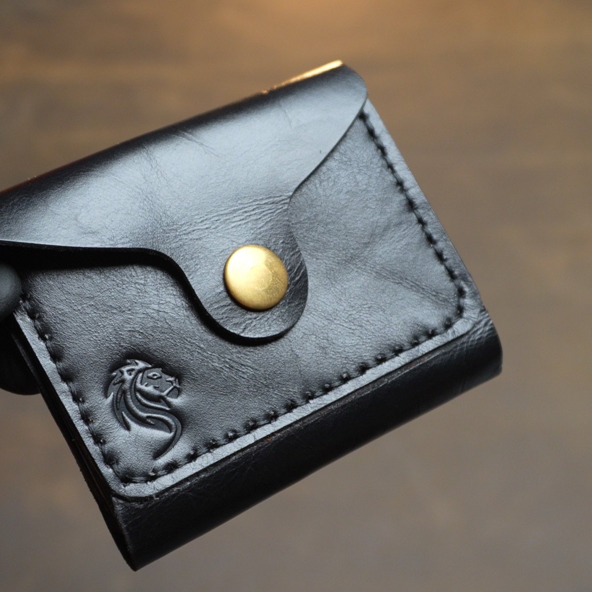 Sher minimalistic hand made leather wallet
